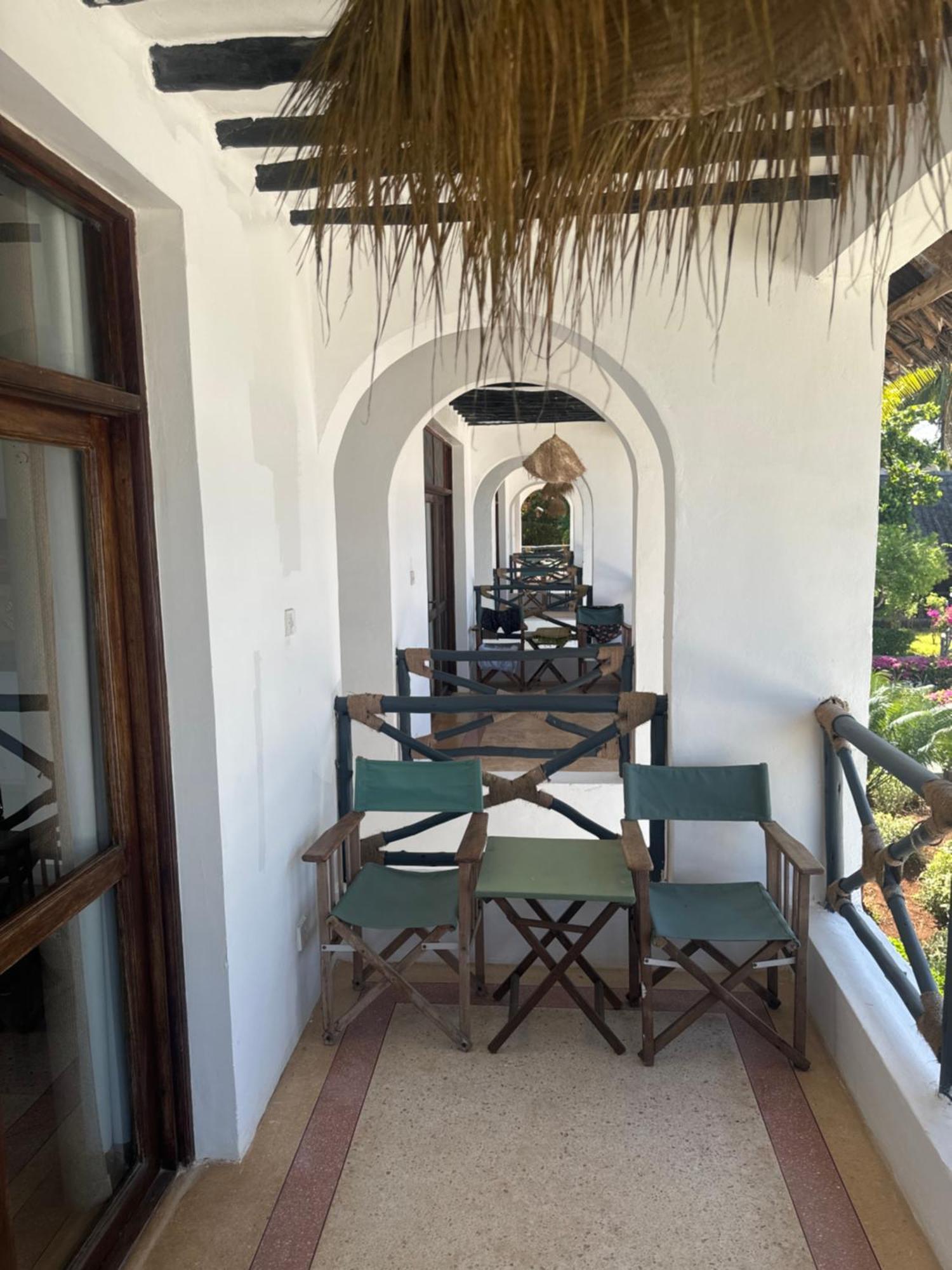 Zanzinite Beach Spa Hotel Zanzibar ภายนอก รูปภาพ