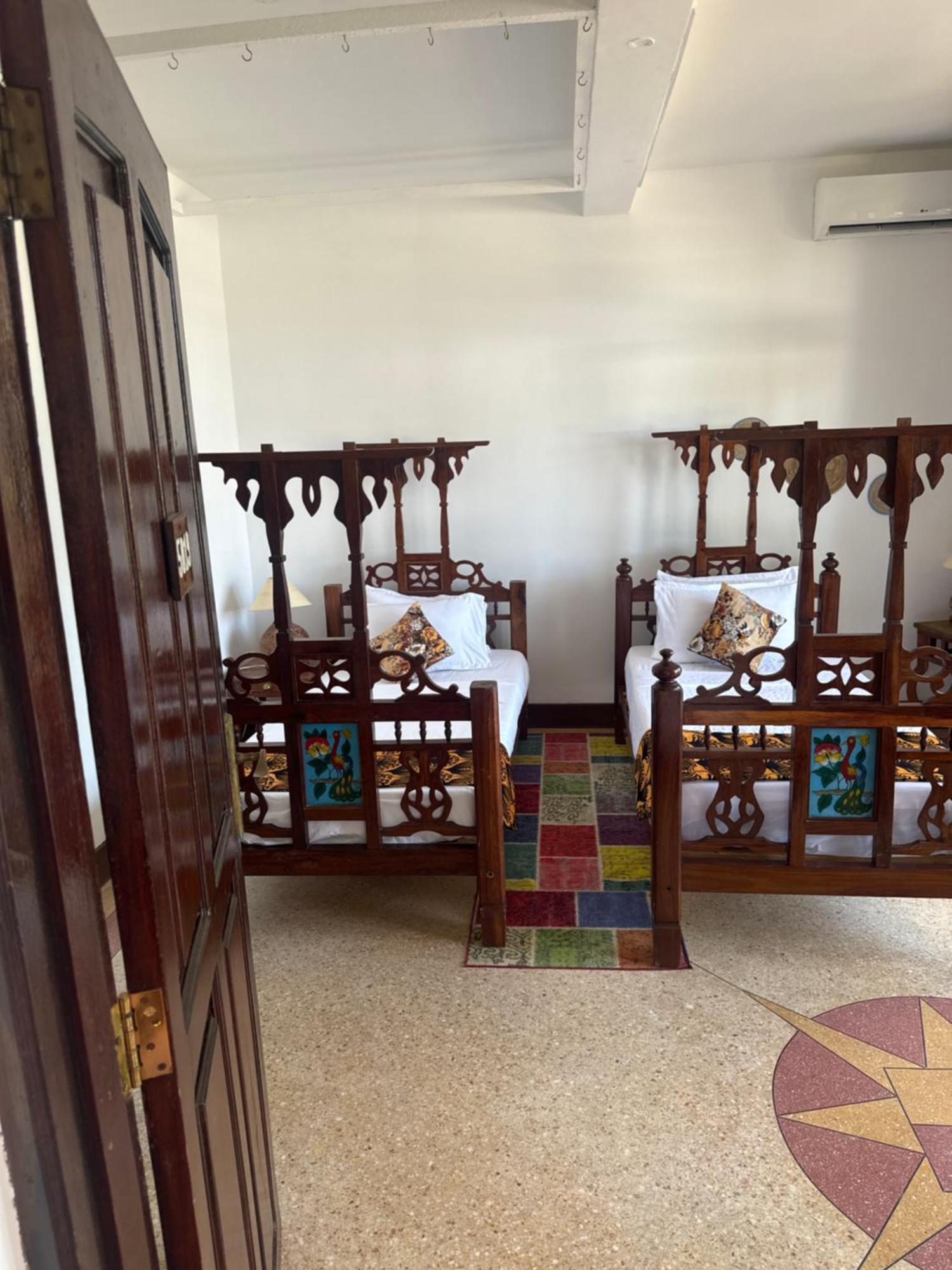 Zanzinite Beach Spa Hotel Zanzibar ภายนอก รูปภาพ