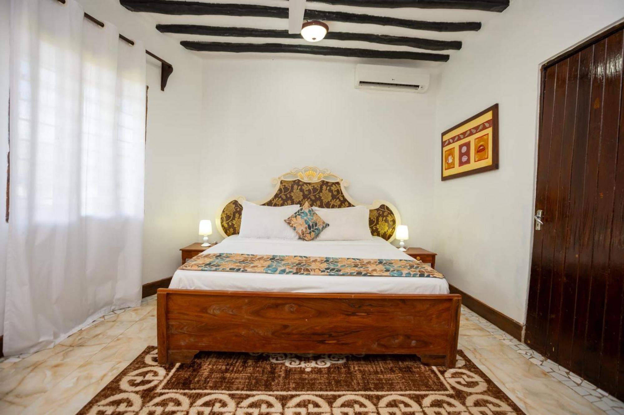 Zanzinite Beach Spa Hotel Zanzibar ภายนอก รูปภาพ